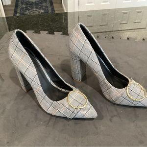 Women shoes, plaid